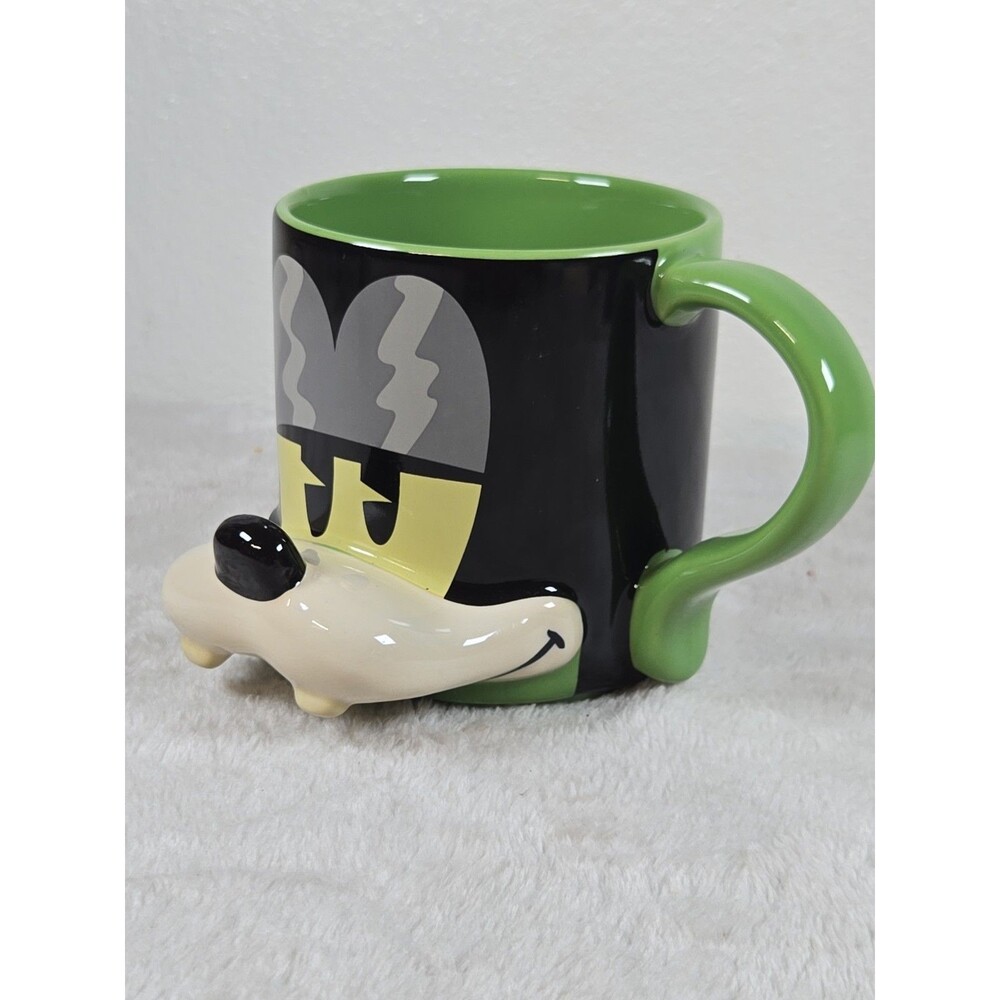 Disney 3-D Goofy Face Coffee Cup Mug Collectible Gift Green Black